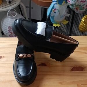 1️⃣4️⃣5️⃣🆕Sam Edelman Black Loafers with Gold Accent